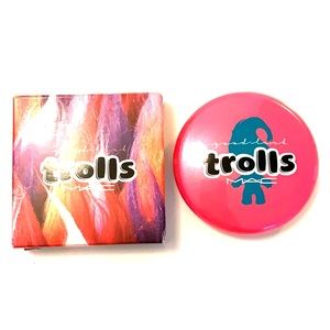 MAC COSMETICS BEAUTY POWDER - TROLLS